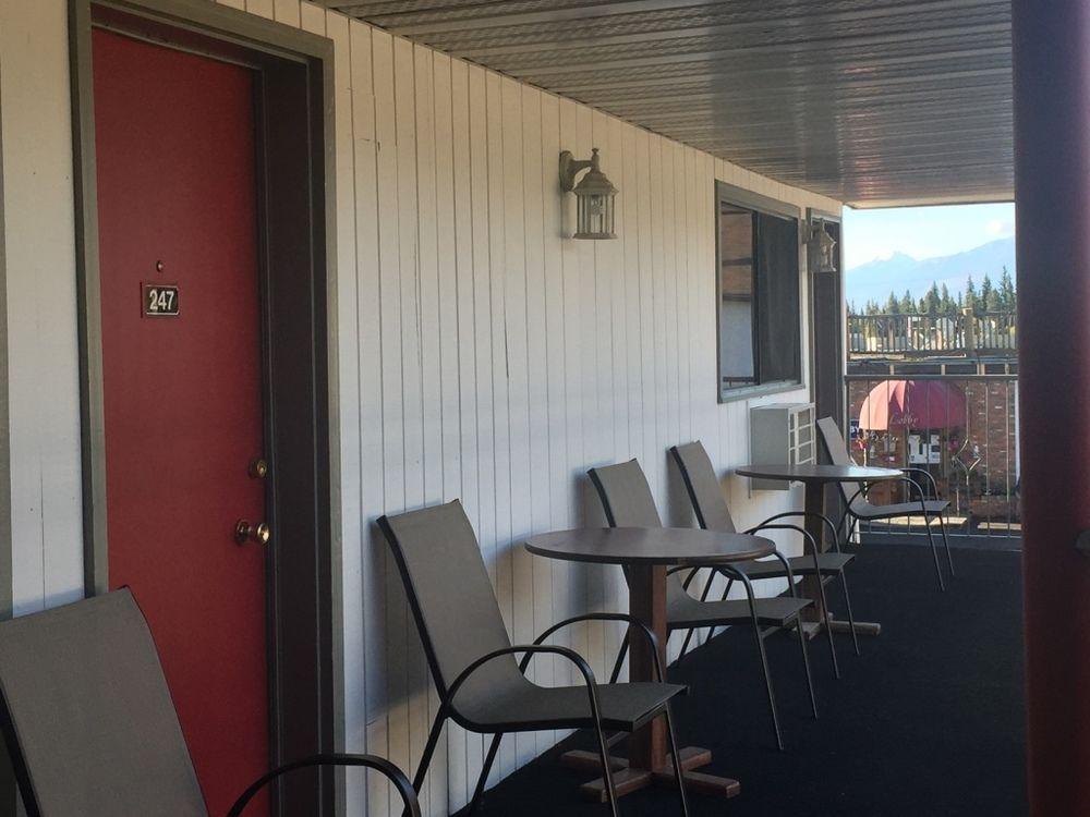 Valemount Vacation Inn Exterior photo